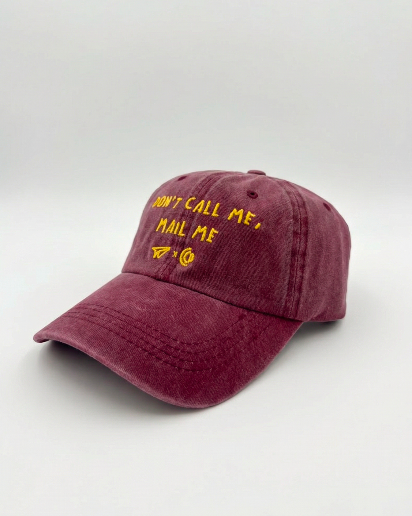 TRA EMAIL E RIUNIONI 🧢 | cappellino pack