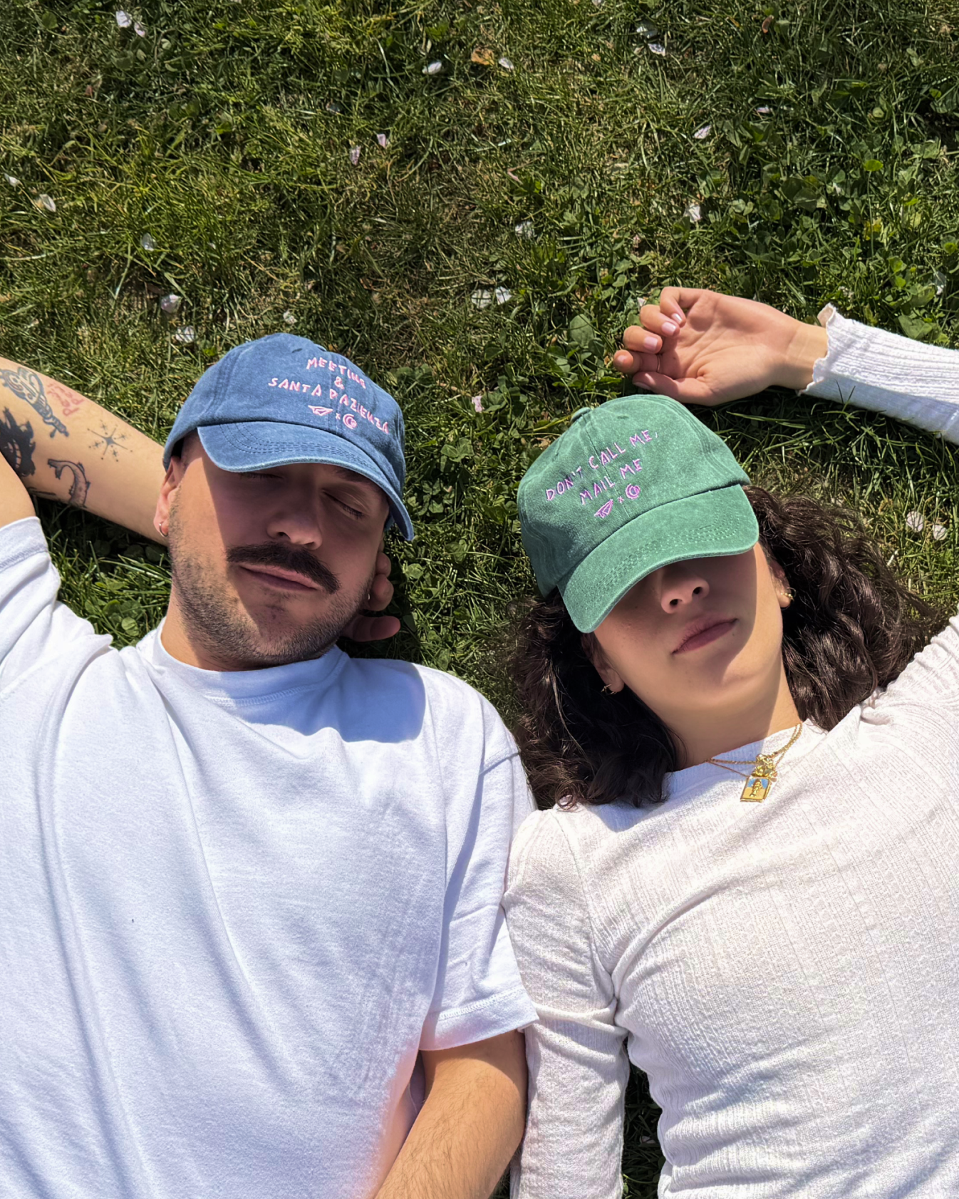 TRA EMAIL E RIUNIONI 🧢 | cappellino pack