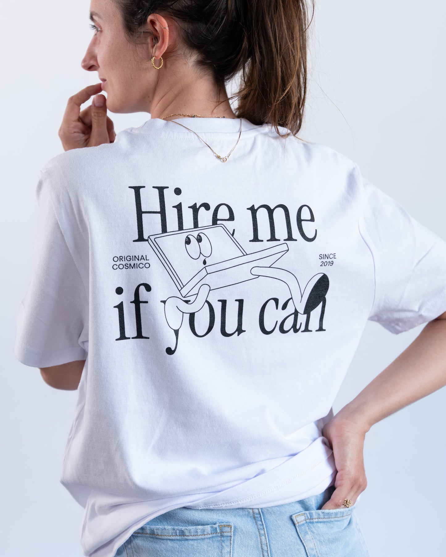 T-Shirt | HIRE ME IF YOU CAN (red & white)